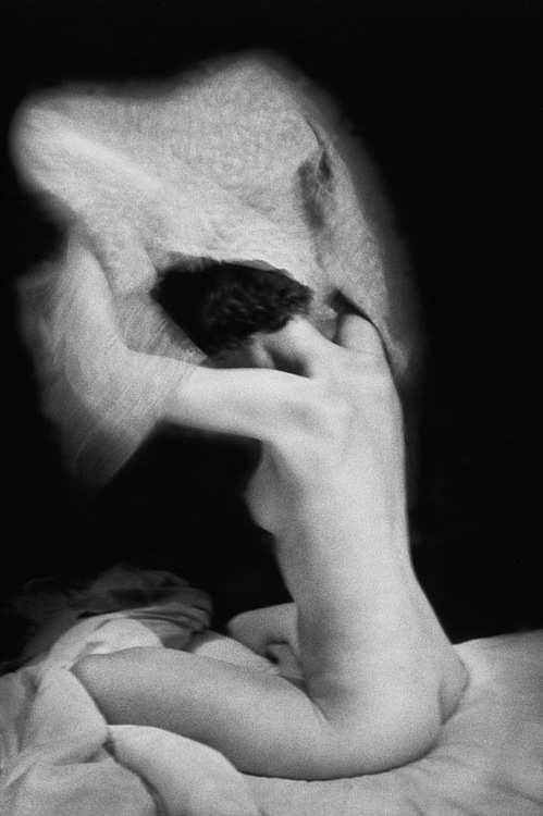 Pinter & Milch – Galerie für Fotografie René Groebli: O.T. aus der Serie | Untitled from the series Das Auge der Liebe, 1953 © René Groebli Courtesy Pinter & Milch Galerie für Fotografie
